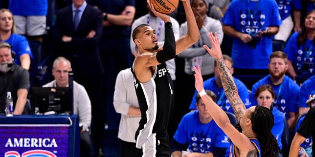 San Antonio Spurs overpower Oklahoma City Thunder to advance to NBA Finals