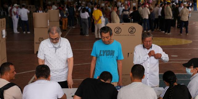 Présidentielle en Colombie : les électeurs commencent à voter sur fond de flambée des violences