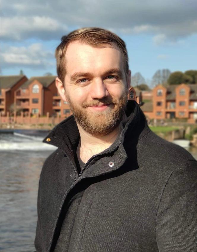 Luke Turnock, sociologue :  Les peptides, ces molcules supposment  rparatrices, sont le fer de lance d'un vaste mouvement  d'autoexprimentation