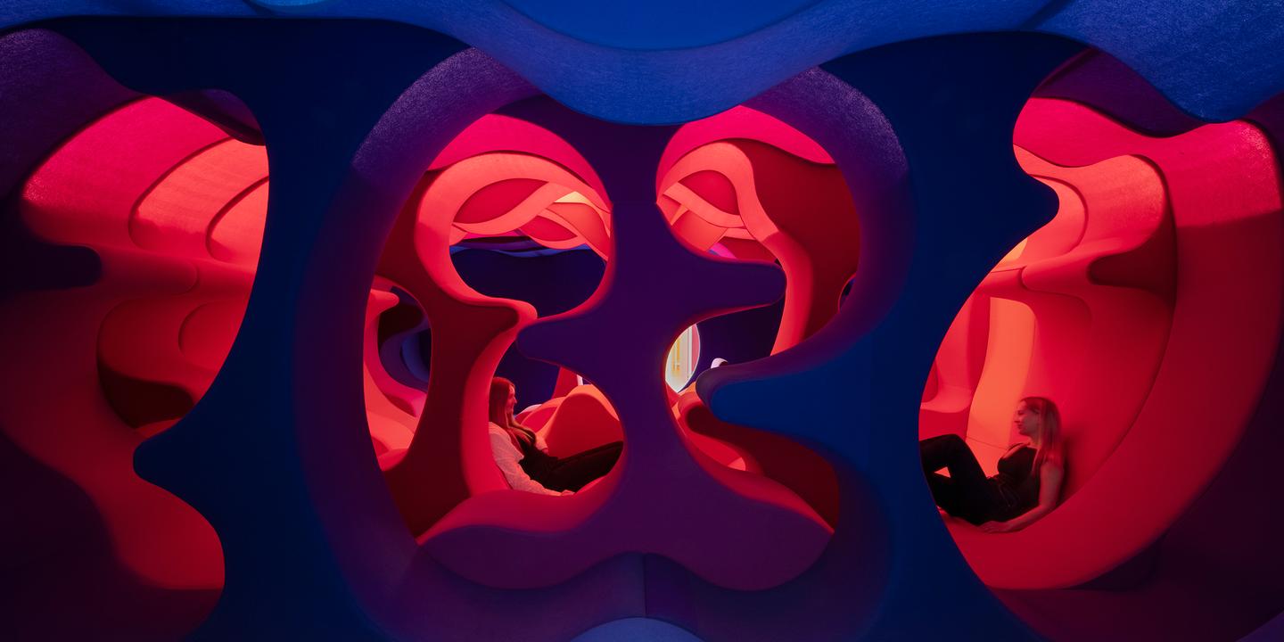Rétrospective Verner Panton : visionnaire des formes et couleurs