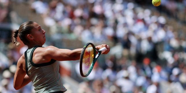 EN DIRECT, Roland-Garros 2026 : Diane Parry, dernière Française en lice, cède le premier set à la Polonaise Maja Chwalinska