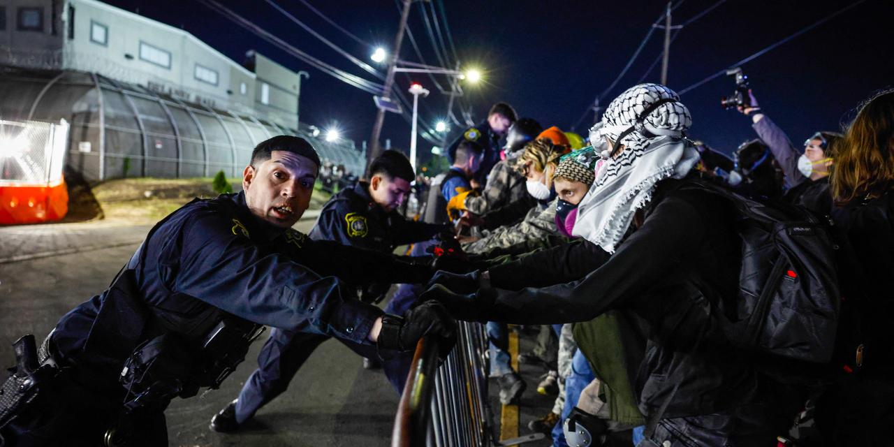 In pictures | Faces of anti-ICE protesters outside Delaney Hall prison ...