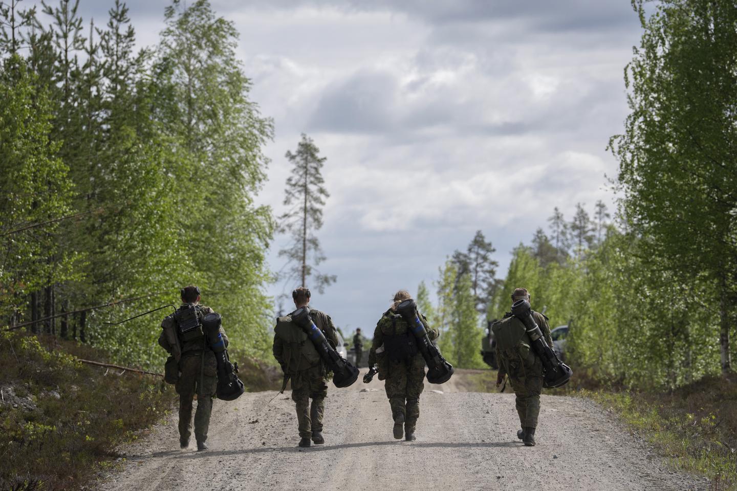 A week before the G7 meeting in Evian, a pan-European survey by the European Centre for Foreign Relations shows that Europeans agree on taking more responsibility for their own security, without wanting to ‘divorce’ NATO.