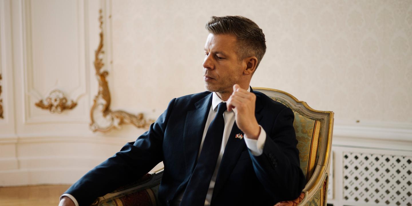 En Hongrie, le premier ministre Péter Magyar peine à obtenir le départ des caciques de l’ère Viktor Orban