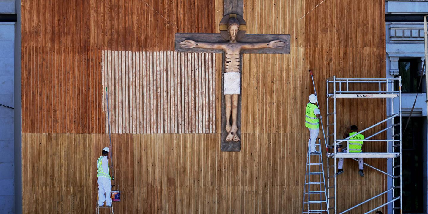 En Espagne, le pape devrait trouver des relations apaisées entre l'Église et le pouvoir socialiste
