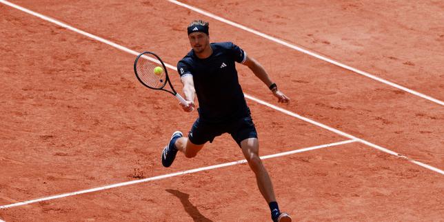 EN DIRECT, Roland-Garros 2026 : Alexander Zverev remporte la première manche face Jakub Mensik
