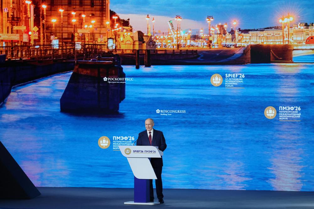 Le président russe, Vladimir Poutine, au Forum économique international de Saint-Pétersbourg (Russie), le 5 juin 2026. - ANASTASIA BARASHKOVA/REUTERS