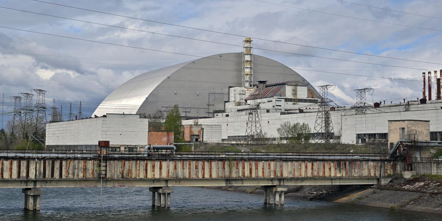 Zelensky dénonce une frappe de drone russe près de Tchernobyl