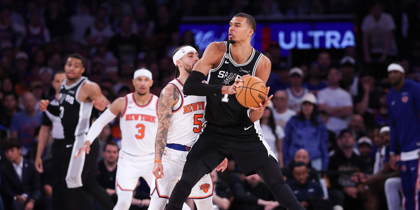 Wembanyama et les Spurs contrarient New York sous les yeux de Trump hué
