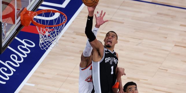 NBA Finals: Wembanyama pushes Spurs past Knicks as Trump booed