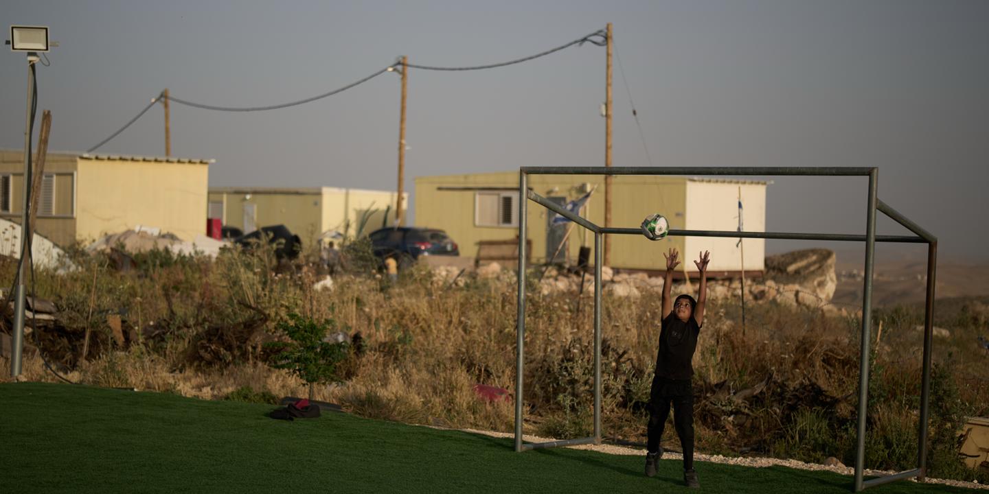 En Cisjordanie, le football sous les barbelés