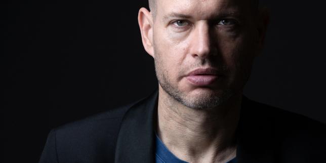 « Dénoncer le boycott dont est victime le cinéaste