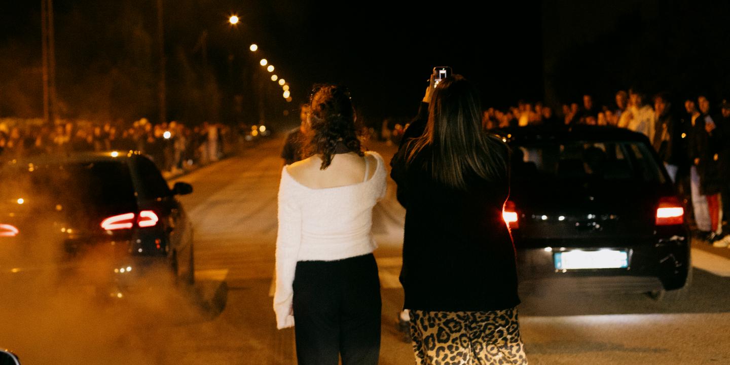 À Niort, des jeunes et des grosses cylindrées : entre passion et nuisances