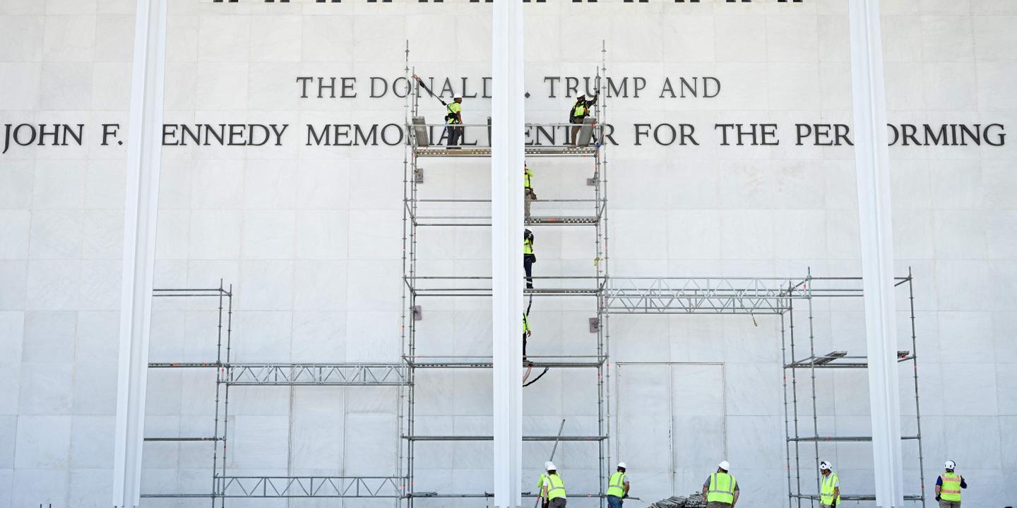 Un juge fédéral bloque le renommage du Kennedy Center par Trump