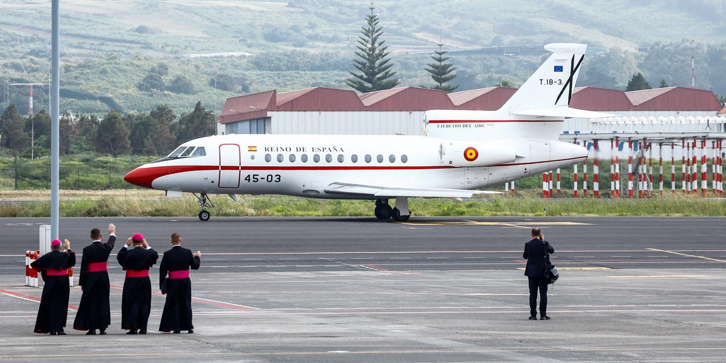 Le pape Léon XIV contraint de retarder son retour après un incident d'avion aux Canaries