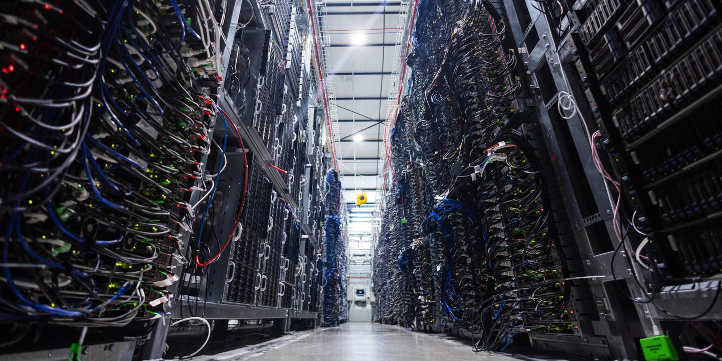 IA : le déploiement des data centers crée un choc des ressources