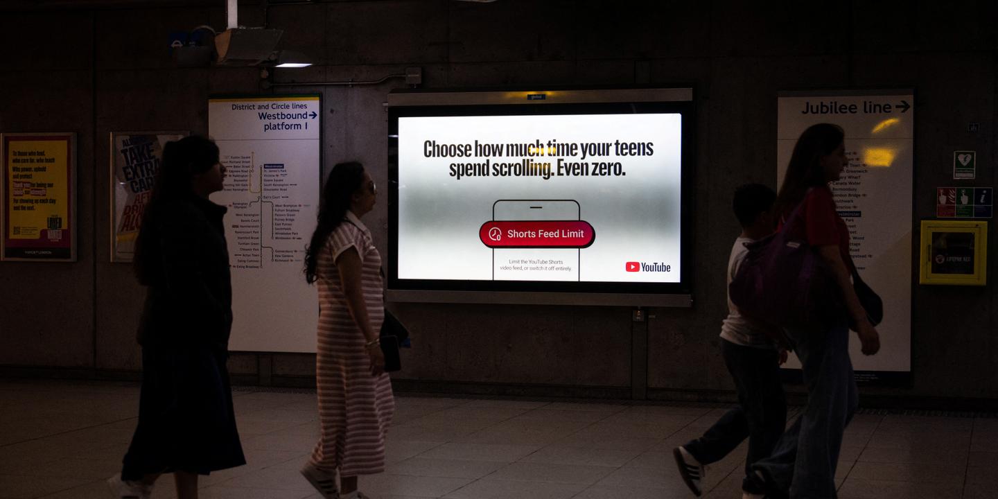 Réseaux sociaux : le gouvernement britannique annonce la mise en place d’un couvre-feu pour les adolescents