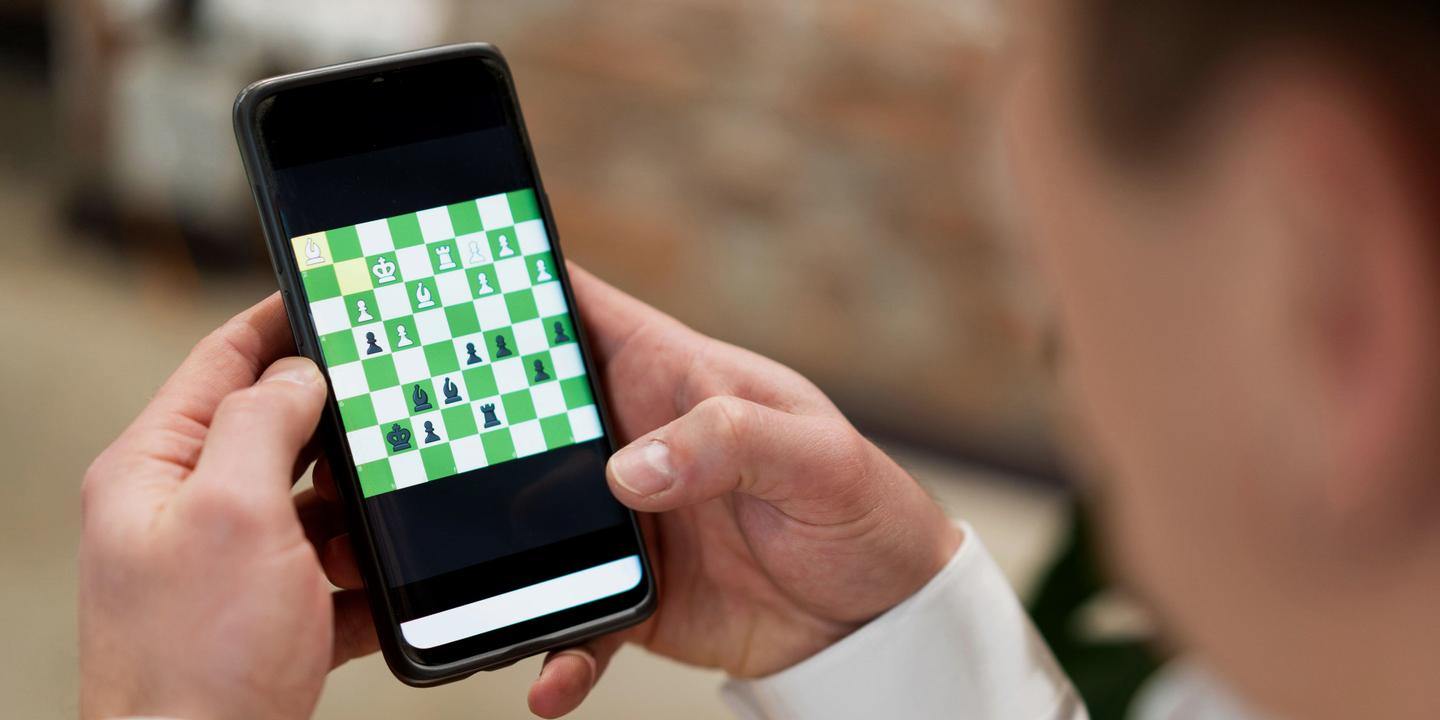 Doomchessing : la toxicomanie des échecs qui envahit les conversations