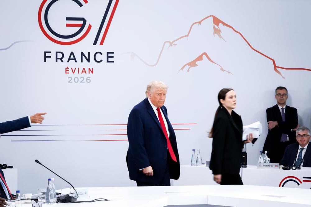 Le président américain, Donald Trump, lors du sommet du G7 à Evian-les-Bains (Haute-Savoie), le 17 juin 2026. - KAMIL ZIHNIOGLU POUR « LE MONDE »