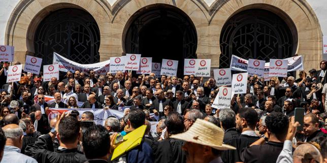 « Il n’y a plus de justice en Tunisie » : les avocats en grève contre la mise sous tutelle de leur profession