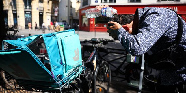Uber Eats, Deliveroo say French delivery workers will get breaks at severe heat levels