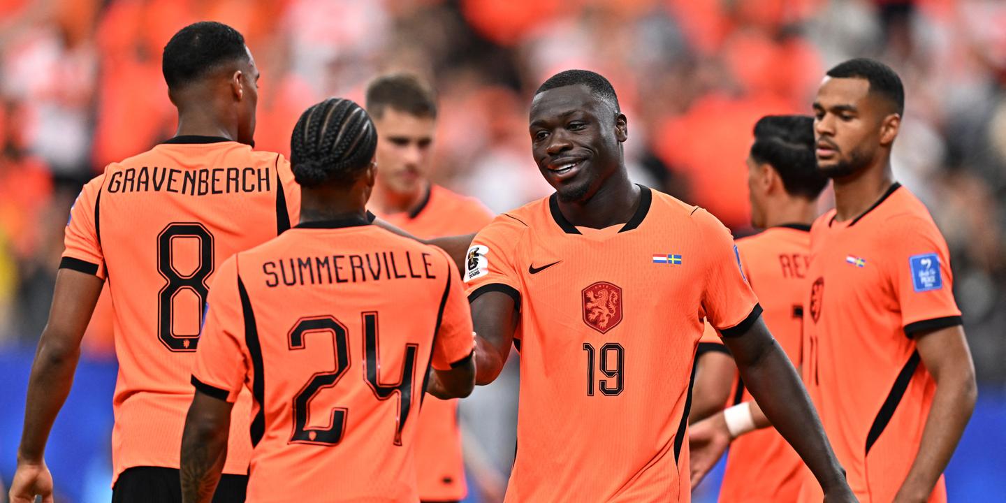 Summerville et Brobbey, les surprises offensives des Pays-Bas face au Maroc