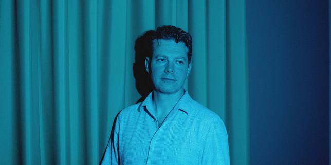 Sam Barlow : l’art du récit fragmenté du créateur des jeux vidéo « Her Story » et « Immortality »