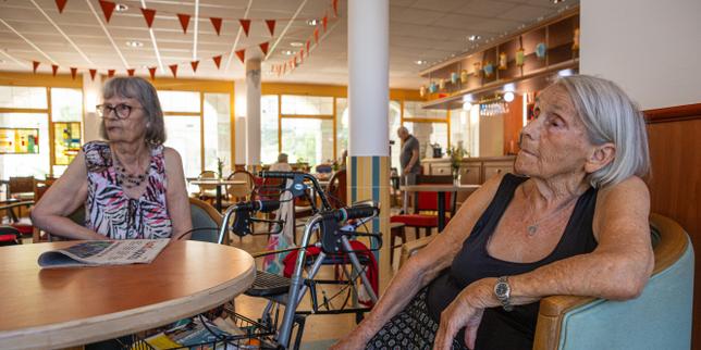 A Rennes, par plus de 40 °C, des personnes âgées fatiguées et inquiètes : « Nos vieux corps souffrent beaucoup plus que les autres »