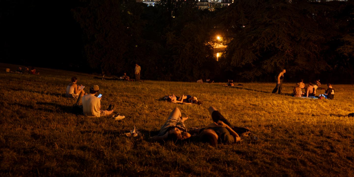 Canicule : 72 départements en vigilance rouge, 50 millions de Français exposés
