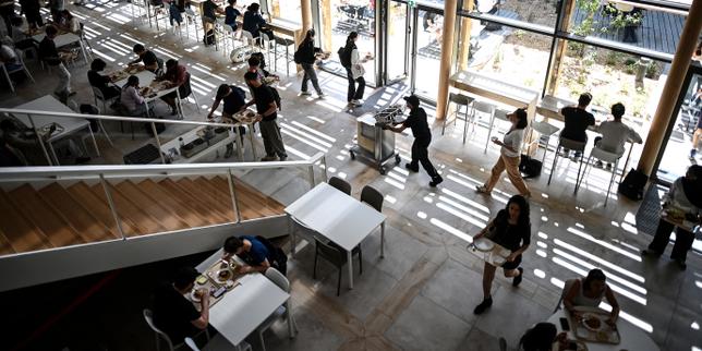 Le repas à 1 euro pour tous les étudiants menace l’équilibre financier des Crous, selon un rapport parlementaire