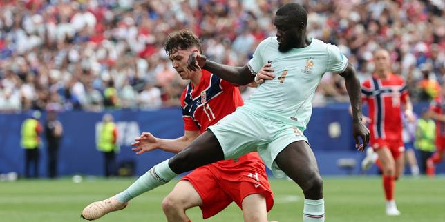 EN DIRECT, France-Norvège : les Bleus conservent leur avance après le triplé dOusmane Dembélé Kylian Mbappé, Michael Olise et leurs coéquipiers ont rendez-vous, vendredi, avec les Lions norvégiens. Les deux équipes, qualifiées pour les seizièmes de finale de la Coupe du monde, se disputent la première place du groupe I.