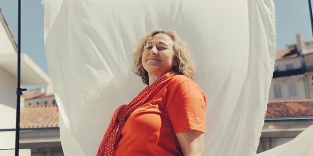 A Avignon, Nathalie Taniélian met en scène cinquante ans de cohabitation avec le syndrome Gilles de la Tourette