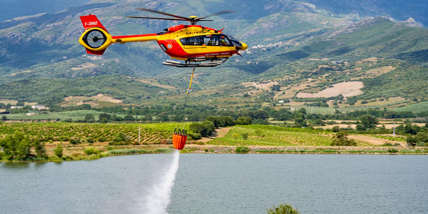 Hélicoptères de la sécurité civile : nouvel atout contre les feux de forêt