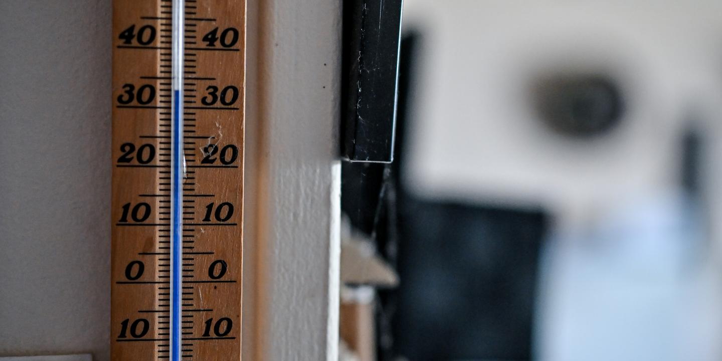 Canicule : Lecornu juge scandaleux le chiffre de 10 000 morts