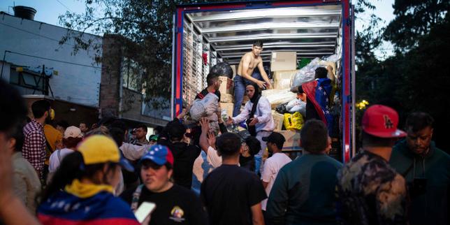 A Bogota, la diaspora vénézuélienne se mobilise après le tremblement de terre