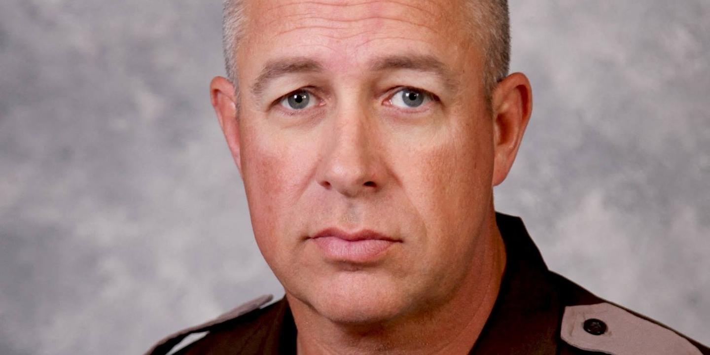 Trump nomme un ex-marine à la tête de l'ICE