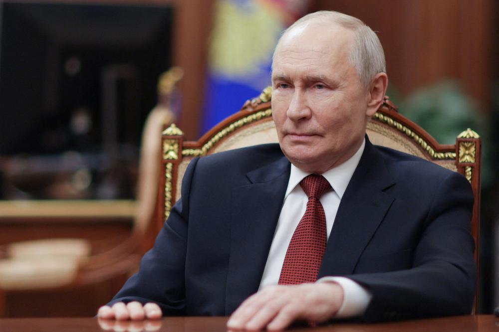 Vladimir Poutine lors d’une interview avec un journaliste russe, à Moscou, le 28 juin 2026. - GAVRIIL GRIGOROV / VIA REUTERS