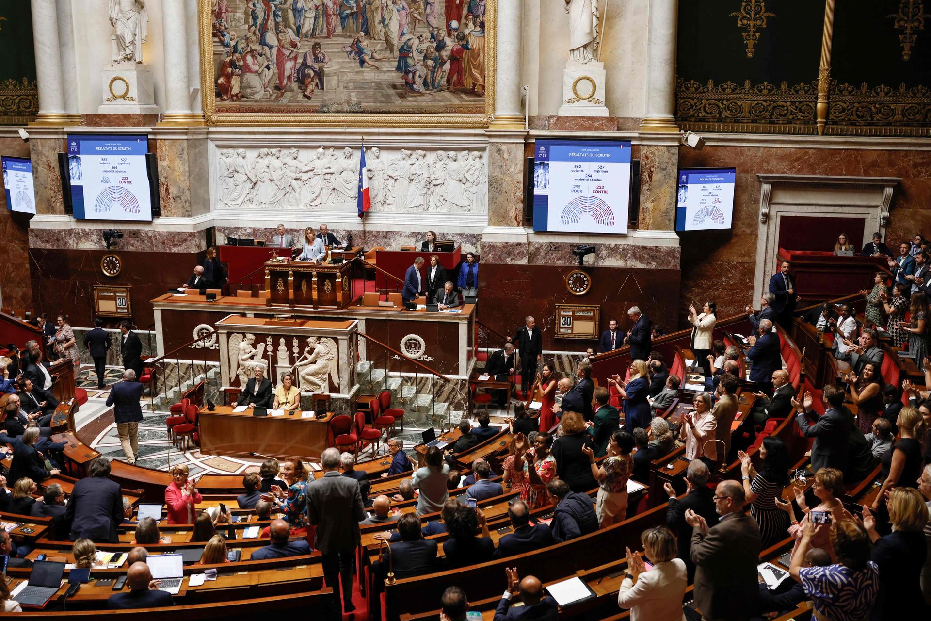 A l’Assemblée nationale, après le vote solennel de la proposition de loi sur la fin de vie, à Paris, le 30 juin 2026.