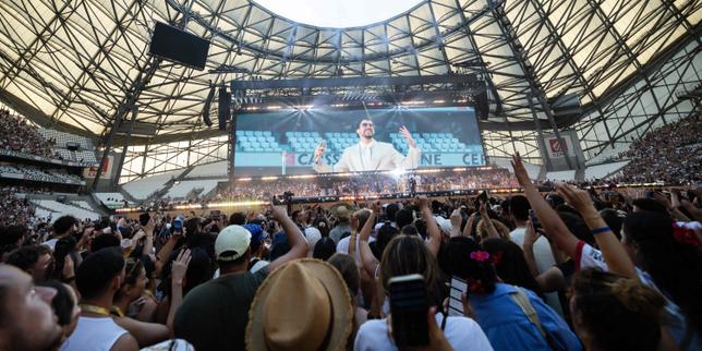 Bad Bunny brings Puerto Rican pride to Marseille