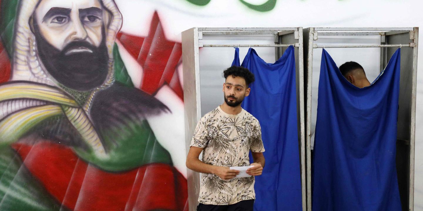 Algérie : participation historiquement basse aux législatives