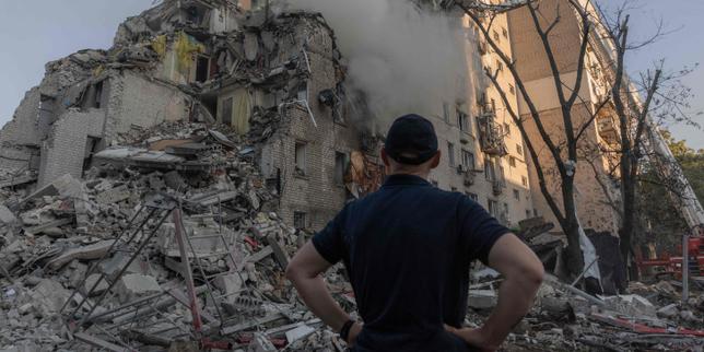 EN DIRECT, guerre en Ukraine : attaques russes massives de Kiev ; au moins treize morts et des dizaines de blessés