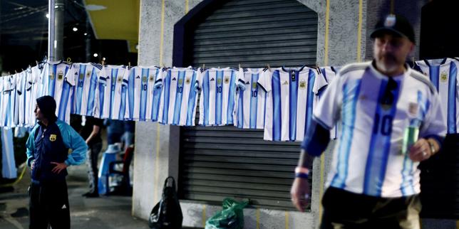« On n’aurait pas vu ça il y a une quinzaine d’années » : au Brésil, l’engouement inattendu pour le rival argentin et Lionel Messi à la Coupe du monde 2026