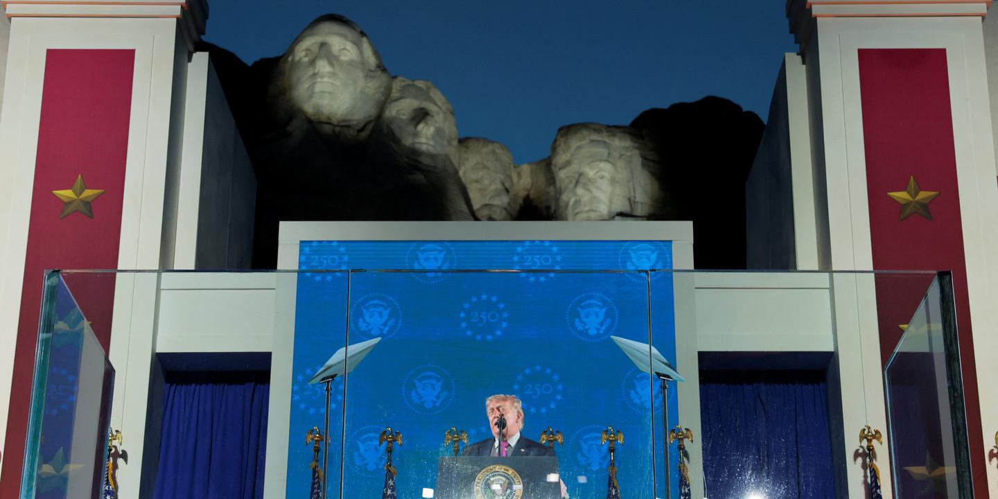 Donald Trump ouvre les festivités du 250ᵉ anniversaire des Etats-Unis avec le mont Rushmore en toile de fond