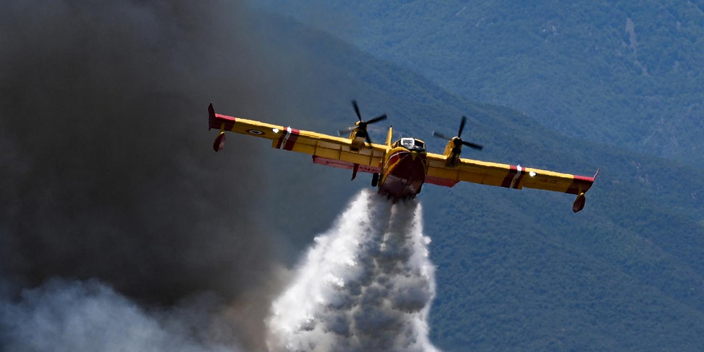 Incendies : 1 500 hectares brûlés dans les Pyrénées-Orientales, le Tour de France menacé