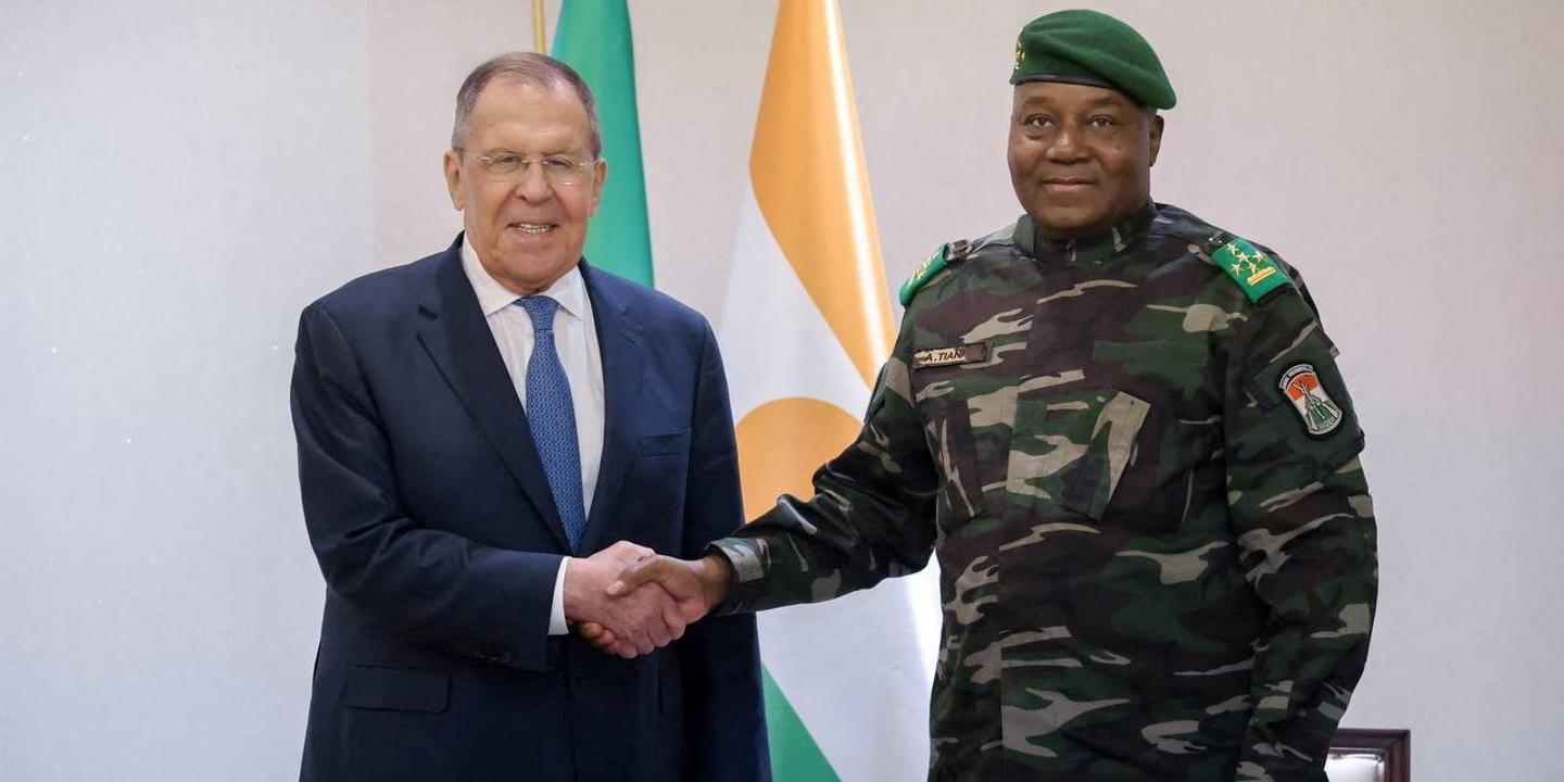 Sahel : Sergueï Lavrov, ministre des affaires étrangères russe, en visite au Niger, dit vouloir poursuivre le « soutien » militaire aux juntes