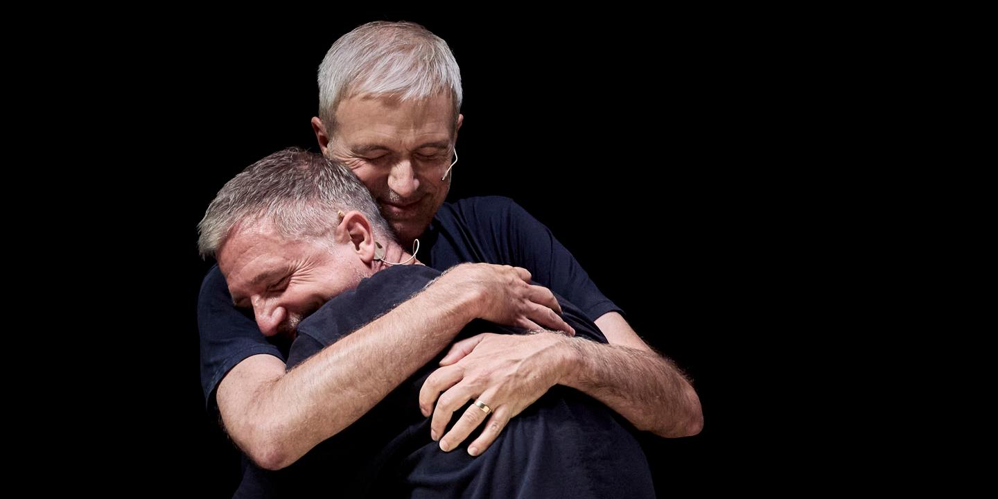 Au Festival d'Avignon, François Gremaud montre avec son frère qu'un autre monde est possible