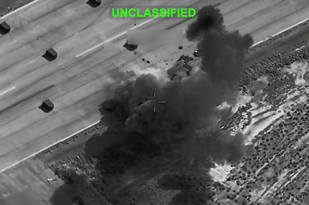 Sur cette capture d’écran diffusée le 8 juillet 2026 par l’armée américaine, de la fumée après une frappe en territoire iranien. - U.S. CENTRAL COMMAND/REUTERS