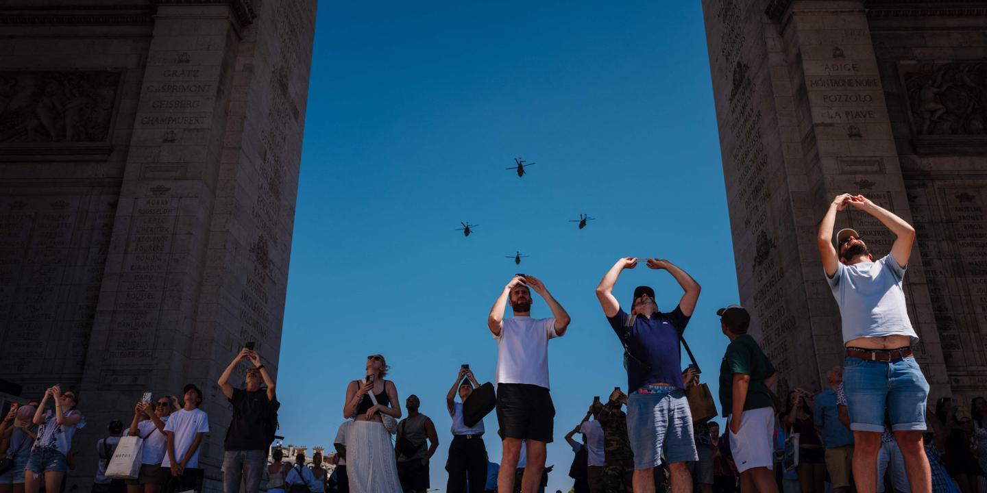 14 juillet : QR code obligatoire pour le défilé des Champs-Élysées