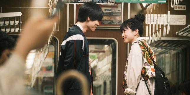 Riku Hagiwara (Toru Konishi) et Yuumi Kawai (Hana Sakurada) dans «&nbsp;Sous le ciel de Kyoto&nbsp;», de Akiko Ohku.