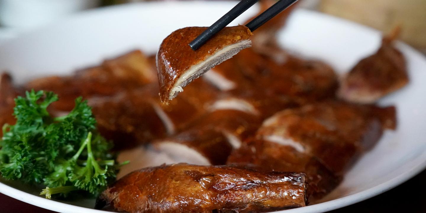 Bataille du canard laqué : l'Europe trop lente face à la Chine